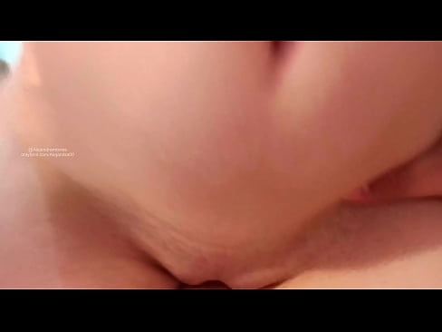 ❤️ Dormante en la ĉambro de mia fratino kaj tiel mi vekiĝis ❤ Kvalita porno ĉe ni ❌️❤