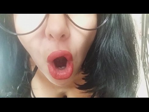 ❤️ Kara, via duonpatrino ne lasos vin iri al lernejo hodiaŭ... Mi bezonas vin tro multe... ❤ Kvalita porno ĉe ni ❌️❤